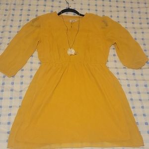 Excellent condition mustard color fall dress